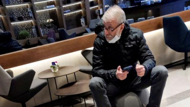 开云app下载-华尔街日报:阿布中毒一度失明 他刚刚参与了和谈